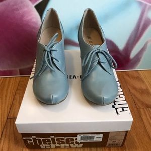 Chelsea Crew ‘Matis’ Oxford Heels